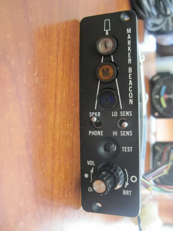 Cessna - marker beacon - 1213757
