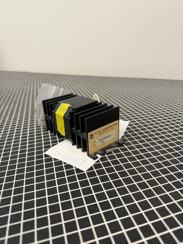 Cessna - Voltage Converter 28/14V - 628-7990-001